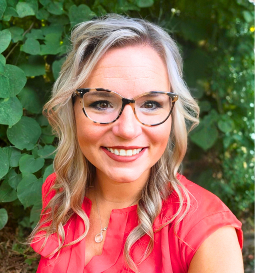 Kira Weschke Headshot