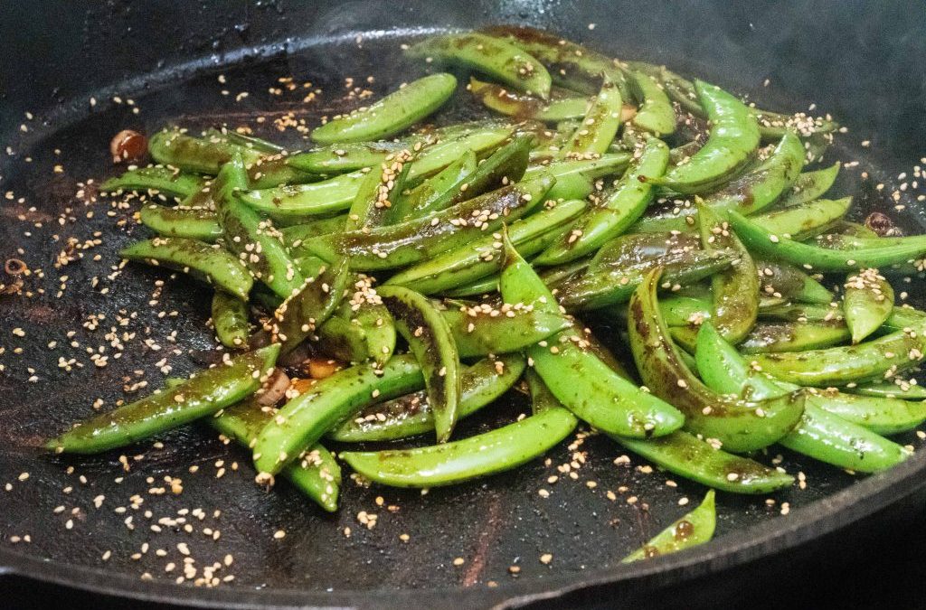 Charred Sugar Snaps with Sesame-Chili Sauce